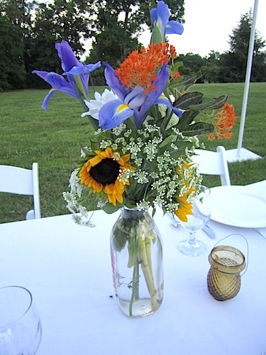 centerpiece As far as I'm concerned, you can't beat sunflowers in a summer centerpiece.