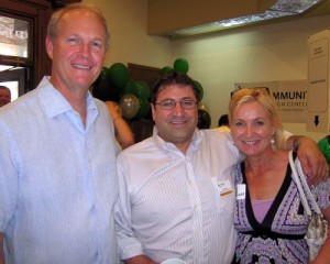 dscn0013 Breese Johnson; Faris Eid of Design Innovation Architects and the CDC Market Square Committee; and Sandi Swilley of Leadership Knoxville