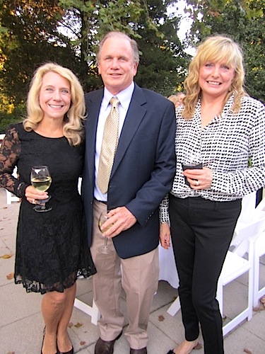 jan-john-susan Dr. Jan Henley, left, with John Diasmore and Susan Tate during cocktail hour.
