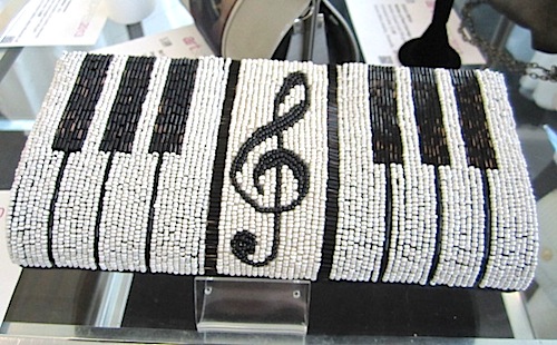mary-frances-symphony-purse The women in the Knoxville Symphony League are crazy about San Francisco purse designer Mary Frances. She has several bags in the auction. This one is called "Symphony Purse."