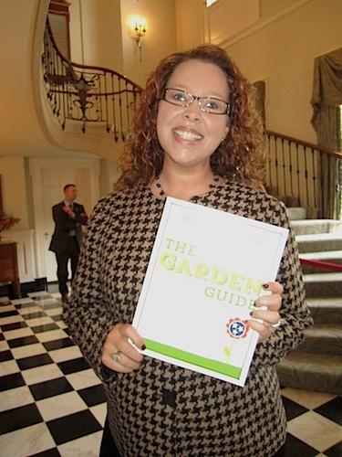 Tina Knight Tina Knight of Scripps Networks Interactive shows off the Garden Guide she was in charge of producing. Targeted at children, it describes the new garden at the Tennessee Residence.