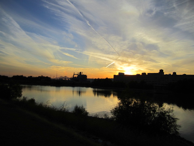 The sunset was stunning.