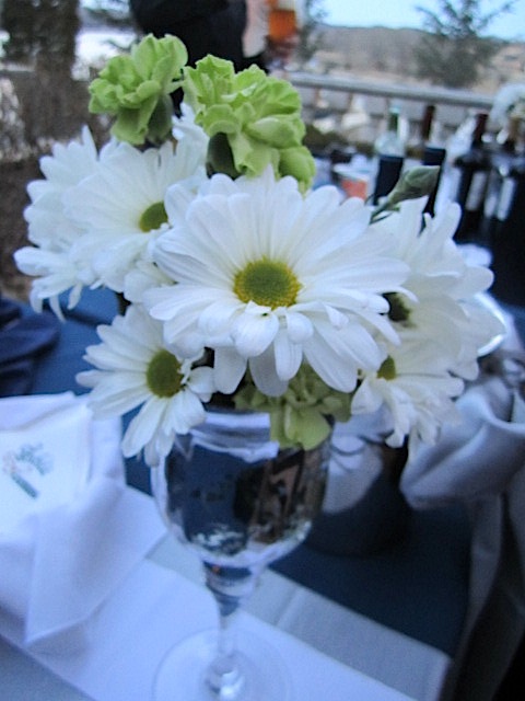 Sweet flowers decorated the bar.