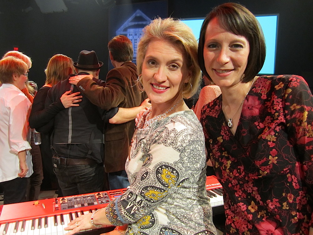 Afterward, as the stars posed for photos, Mary Bogert and Rachel Ford grabbed seats at the keyboard! (No piano is safe around these two!)