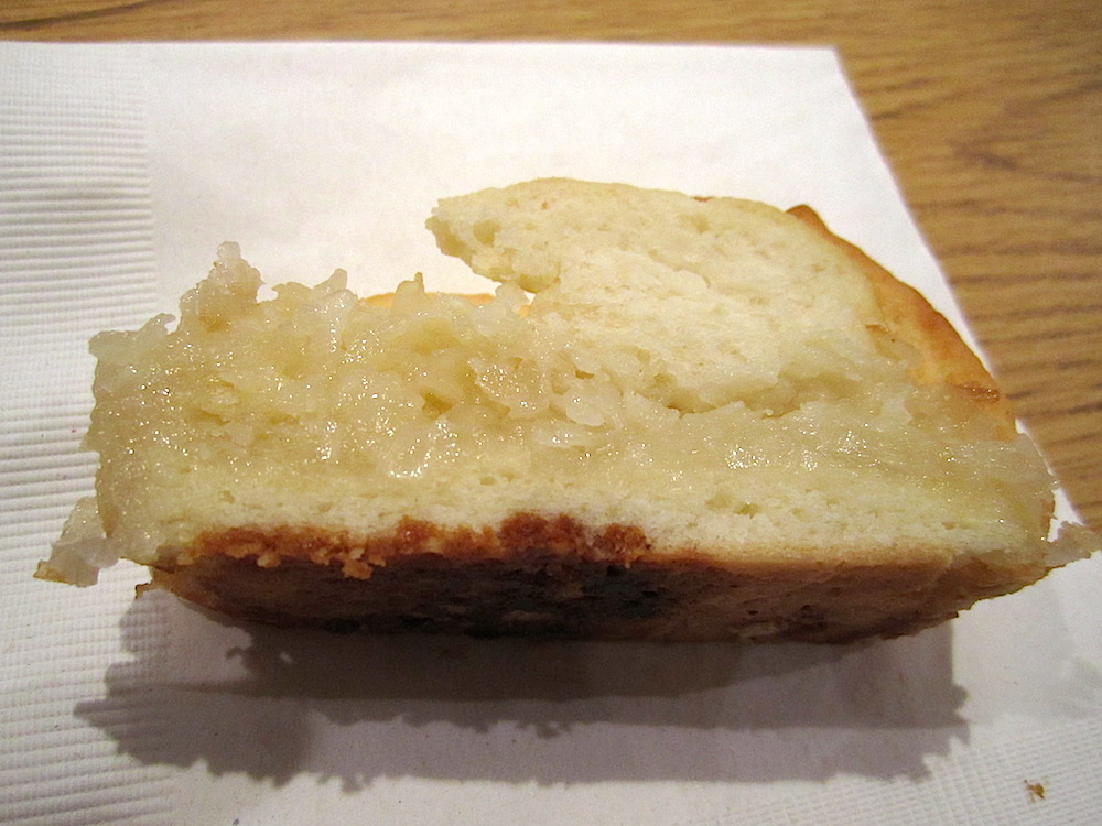 Here's my sample of that coconut biscuit braid. Delish!