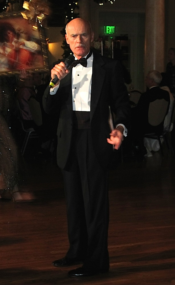 To shake things up a little, auctioneer Bear Stephenson started the live auction prior to dessert being served. (A clever way to be sure folks stayed a while into the auction. No one wanted to miss dessert!)