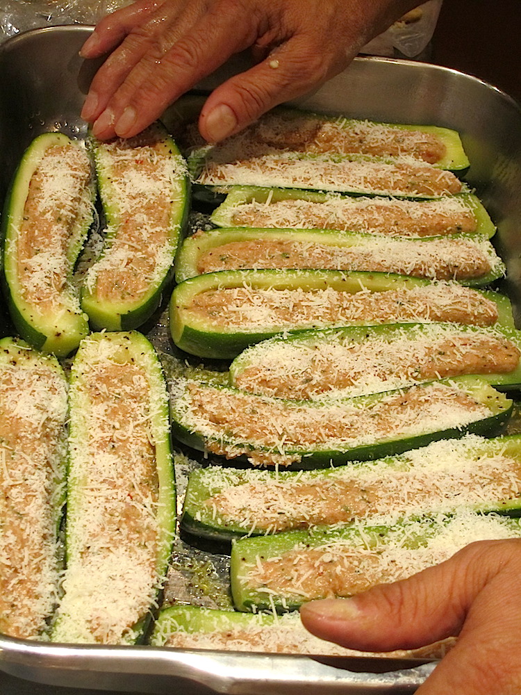 A side dish would be stuffed zucchini. 
