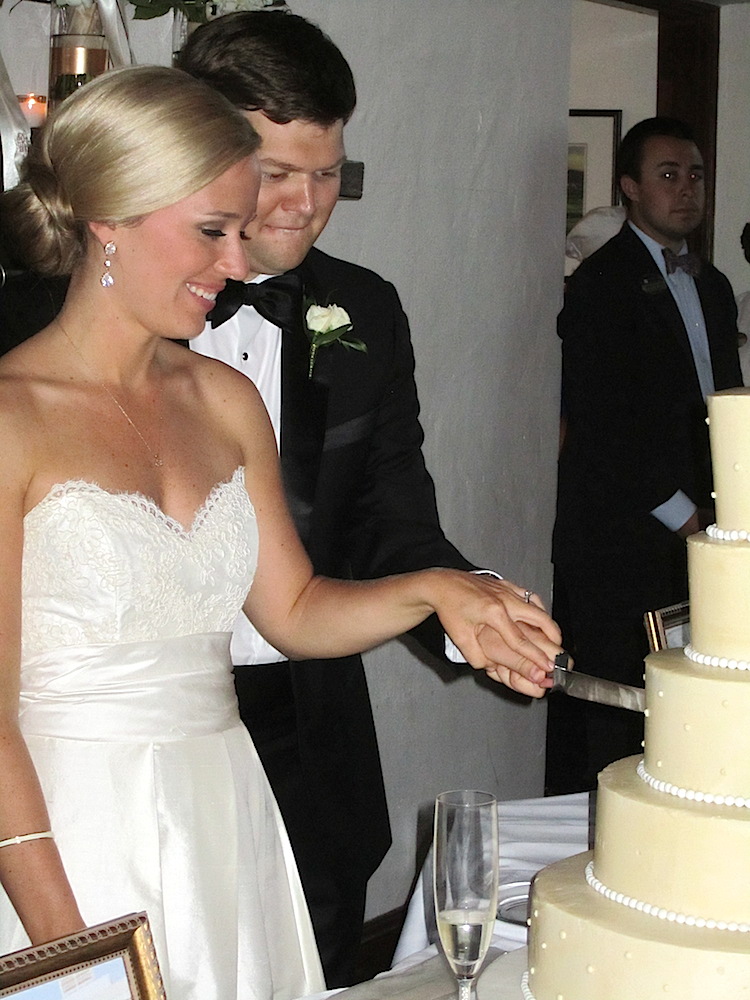 Soon it was time to cut the cake.