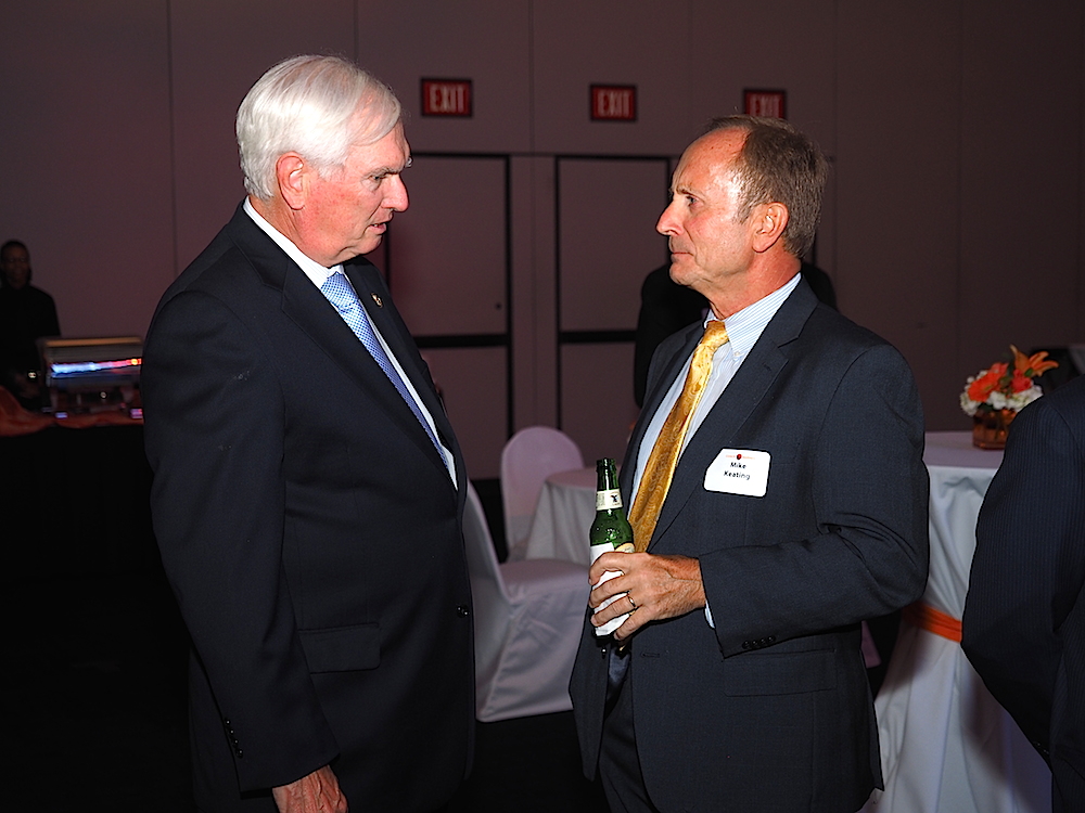 Congressman Jimmy Duncan chats with Mike Keating of UT Medical Center. (Photo by Gary Heatherly.)