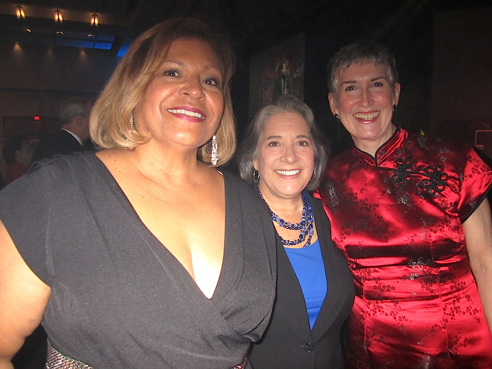 From left, Phyllis Nichols, Mayor Madeline Rogero and Ellen Bebb.