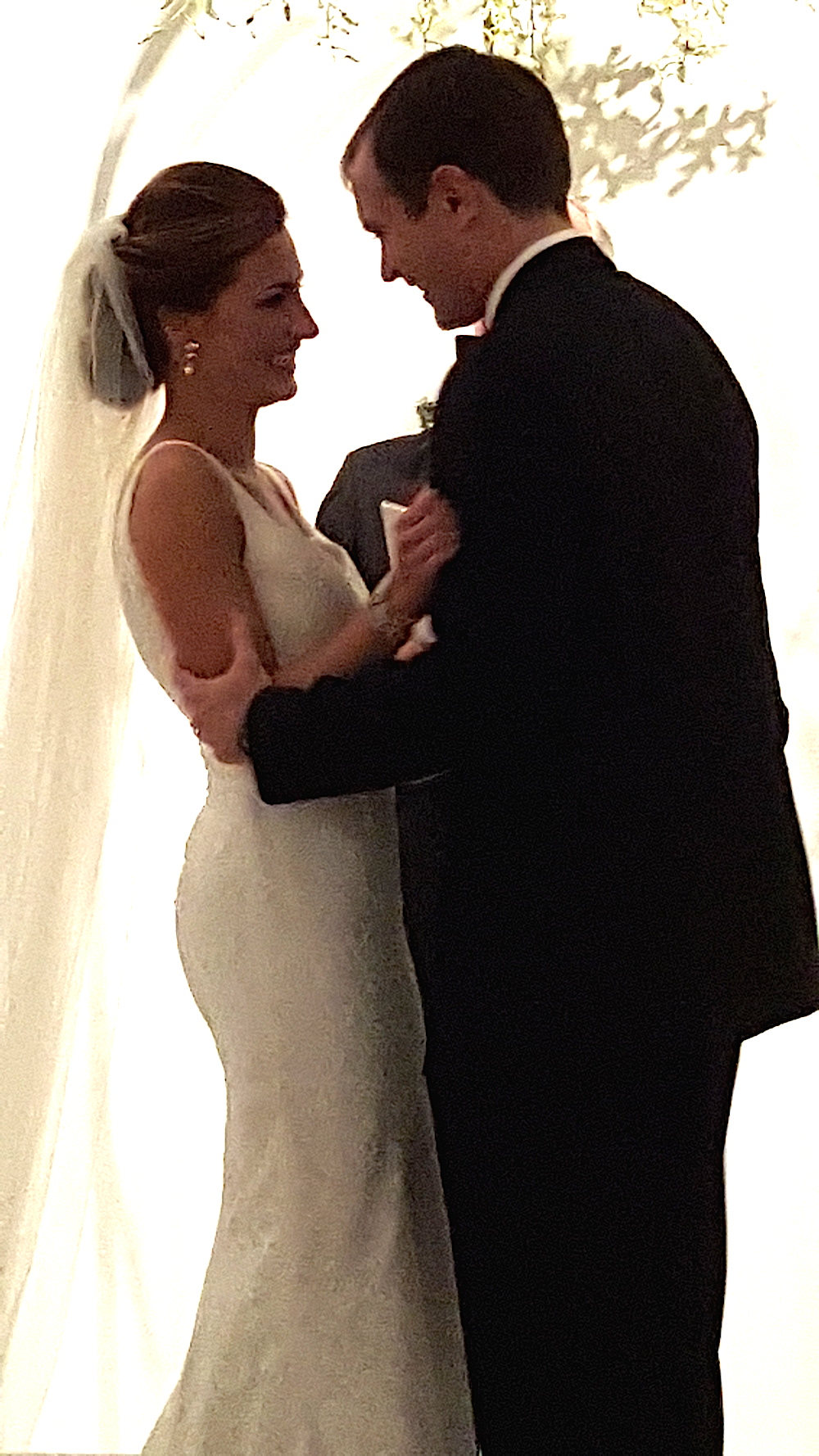Moving in for the kiss!