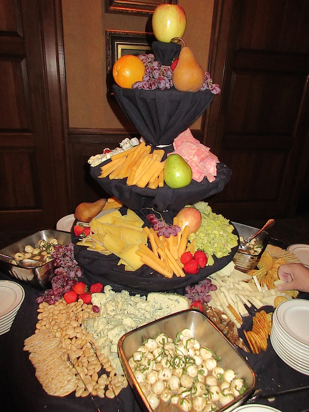 Hungry, anyone? Look at all these meats and cheeses!