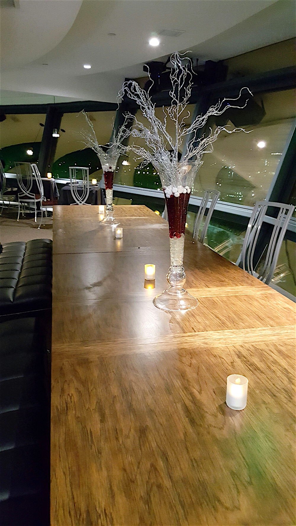 If you have big crowd, you can ask for this table. If you'd like, your meal can be served family style so everyone can pass the dishes -- just like a big Italian family would do.