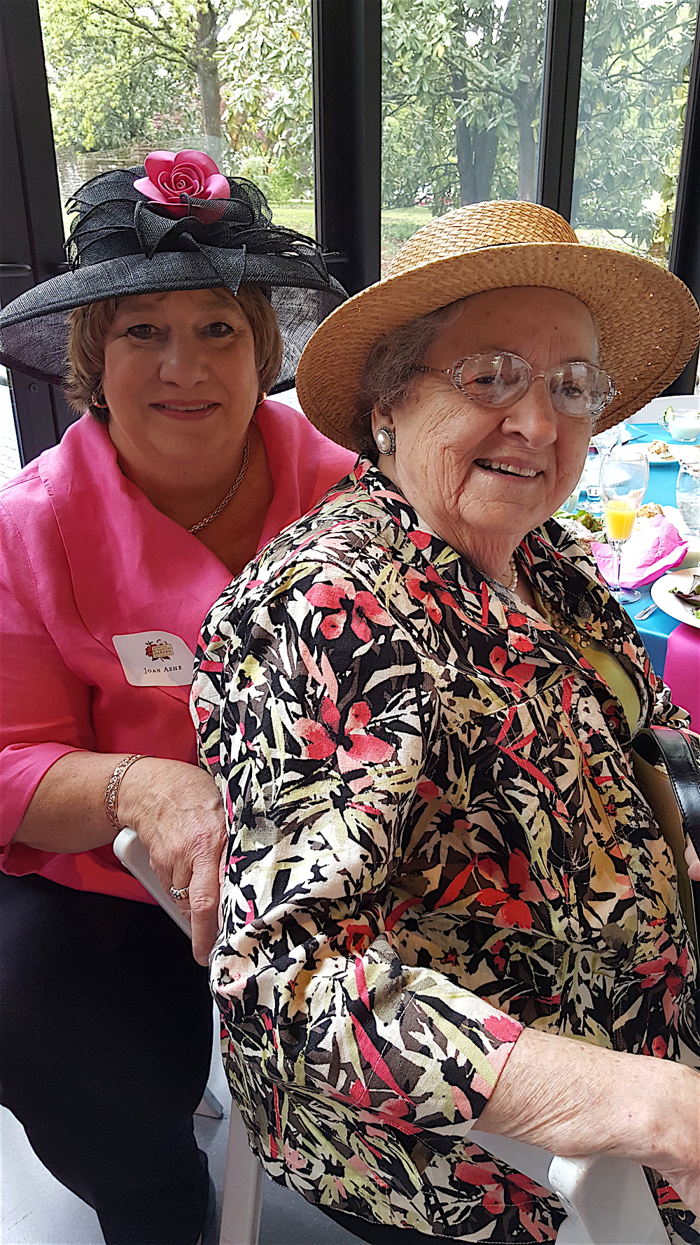 Joan Ashe, left, was there with her aunt, Wanda Moody. Joan is the former First Lady of Knoxville and Wanda was a powerful Knox County Commissioner. Joan said she had to lend Wanda a hat for the event and Wanda cracked, "Why do you get the nice one and I get the one that looks like I should be digging turnips in the garden?" Love her.