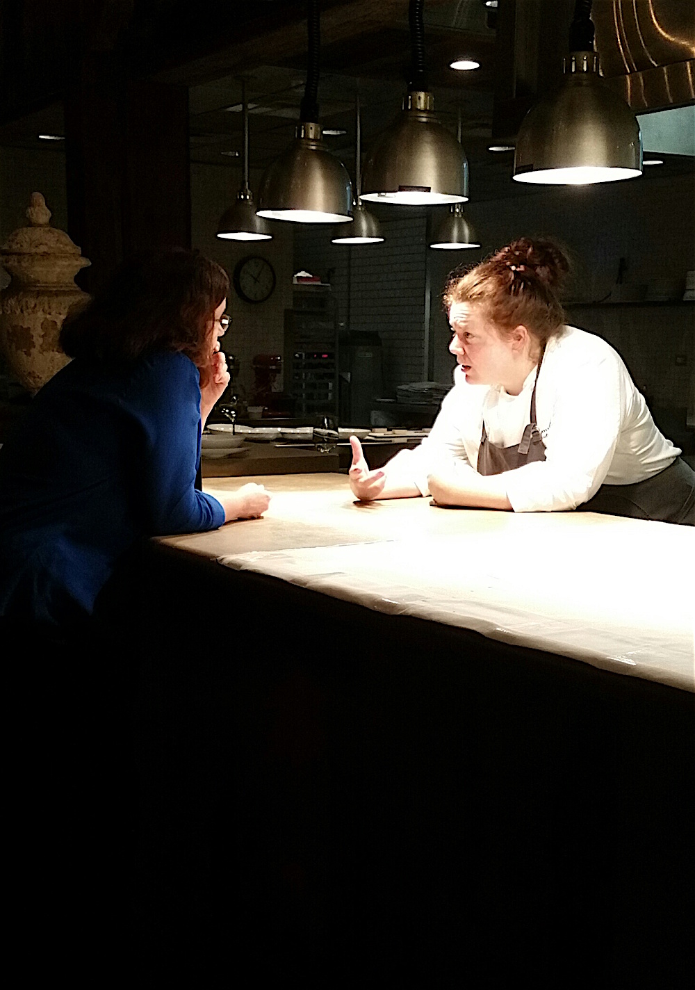 Cynthia Graubart chats with Chef Dabney after dinner.